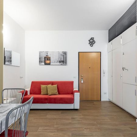 Lucky Flat, Un Momento Di Relax. Apartment Milan Luaran gambar